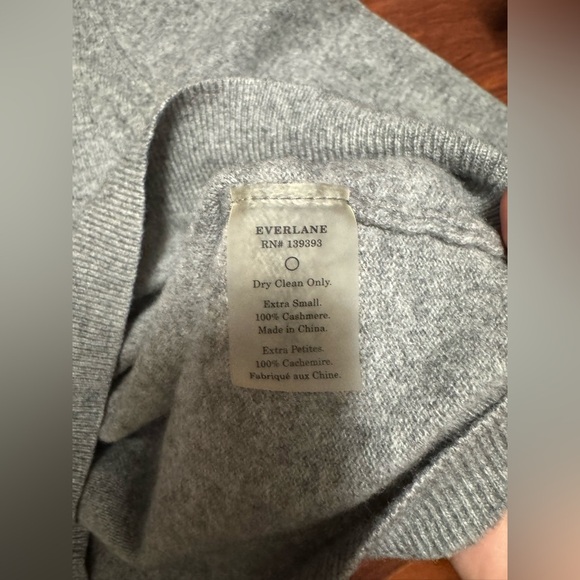 Gray Sweater for Women CASHMERE - Picture 4 of 4